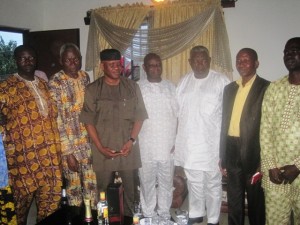 Olorogun Emerhor (3rd left); Chief Mathew Aghomi (middle) and others during the consultative to Chief Aghomi by the Emerhor Campaign Organization, weekend.