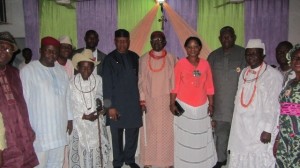 Olorogun O'tega Emerhor, APC Delta Central Senatorial aspirant (middle), the Ovie of Udu Kingdom HRH Barrister E.B.O. Delekpe, the Ovie of Udu kingdom and his wife (standing next to him)  and others when the Emerhor Campaign Organizaton paid the king a consultation visit at his palace in Ovwian Aladja.