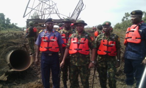 L-R: Lf. Col. Raimi Mohammad, Commander, NNS Delta, Lt. Col. I. P. Okoye, Army CO, Major General Alani G. Okunlola, Commander JTF, Brigadier General Farouk Yahaya, Commander,  4th Brigade. 