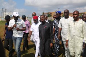 Delta State Governor, Senator Ifeanyi Okowa (3rd right); State PDP Chairman, Barr. Kingsley Esiso (2nd left); Commissioner for Basic and Secondary Education, Mr Chiedu Ebie (left); Chairman, Oshimili South LGA. Chukes Obusom (2ndleft) and the Chairman Oshimili South LGA. Inspection of the GRA Model School, Asaba to mark the Governor's 2 years in office. 